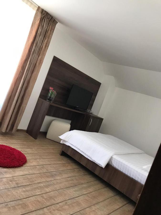 Pensiunea Montana Borsa Mm Băile Borşa エクステリア 写真